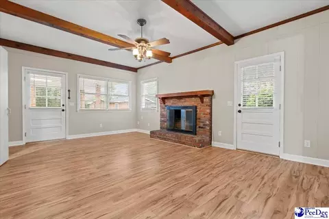Living - 2702 Juniper Rd, Florence, SC 29501 photo 4 of 7
