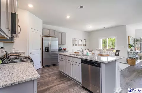 2087 E Paces Trl, Darlington, SC 29532 photo 4