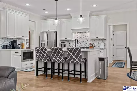 1017 Faison Dr, Florence, SC 29501 photo 4