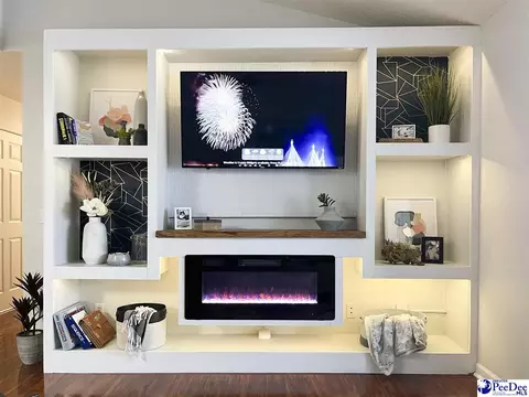 531 3rd Loop Rd, Florence, SC 29505