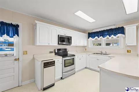 Kitchen - 2302 Hoffmeyer Rd, Florence, SC 29501 photo 2 of 4