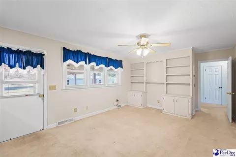 Living - 2302 Hoffmeyer Rd, Florence, SC 29501 photo 1 of 5