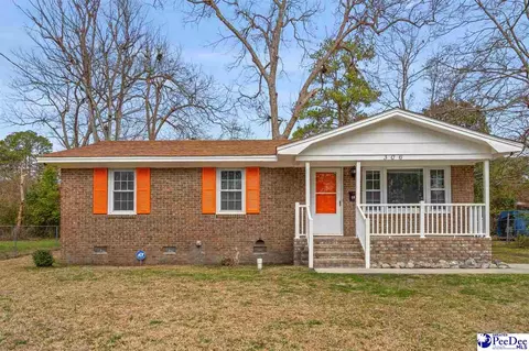 306 W James St, Mullins, SC 29574