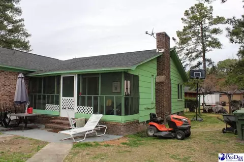 Exterior - 1407 Aaron Cir, Florence, SC 29506 photo 4 of 4