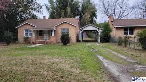 132 N Pine Court Cir, Florence, SC 29506