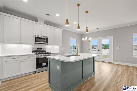 1009 Wessex Dr, Florence, SC 29501