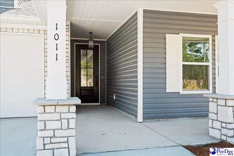 1011 Wessex Dr, Florence, SC 29501
