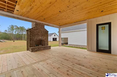 Exterior - 1185 Mclaughlin Rd, Effingham, SC 29541 photo 7 of 10