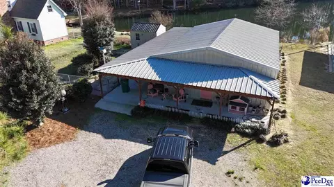 352 Lynch Rd, Coward, SC 29530