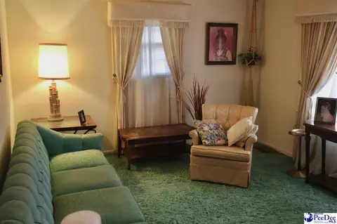 Living - 1529 W Market St, Cheraw, SC 29520 photo 1 of 2