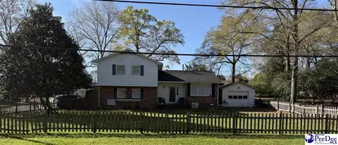 916 E Howe Springs Rd, Florence, SC 29505