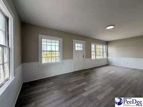 204 E Pine St, Florence, SC 29506 photo 9