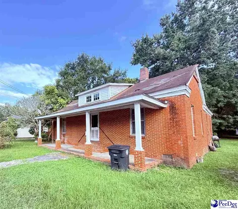 107 W Marion St, Mullins, SC 29574
