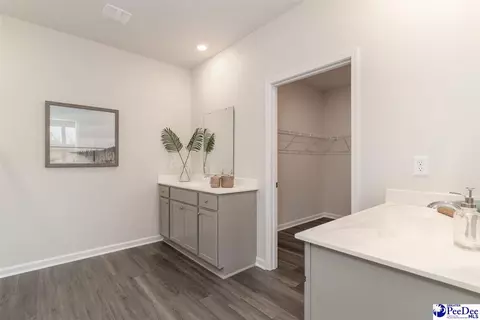 Bath - 3340 Royal Star Ln, Florence, SC 29501 photo 1 of 3