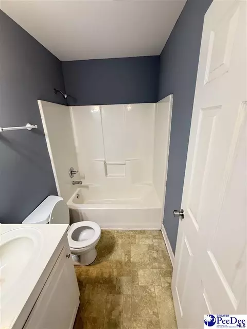 Bath - 2153 Pathway Ct, Effingham, SC 29541 photo 3 of 4