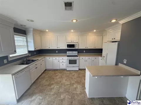 Kitchen - 2153 Pathway Ct, Effingham, SC 29541 photo 1 of 1