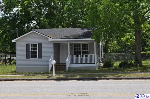 702 E Liberty St, Marion, SC 29571