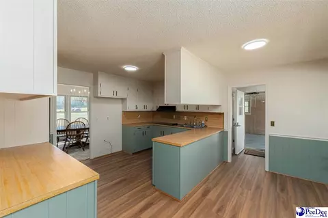 Kitchen - 4211 Middendorf Rd, Hartsville, SC 29550 photo 2 of 4