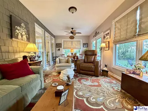 Exterior - 701 Laurel Ln, Dillon, SC 29536 photo 10 of 18