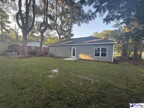 402 Murray St, Marion, SC 29571 photo 2