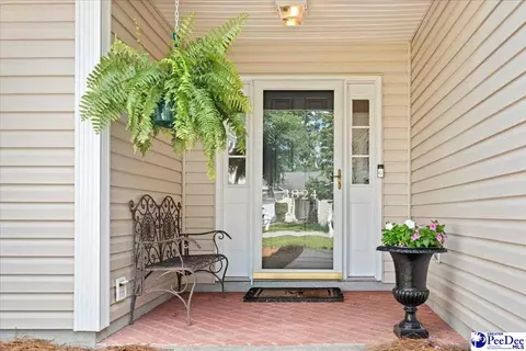 3824 Periwinkle Ln, Florence, SC 29501 photo 4
