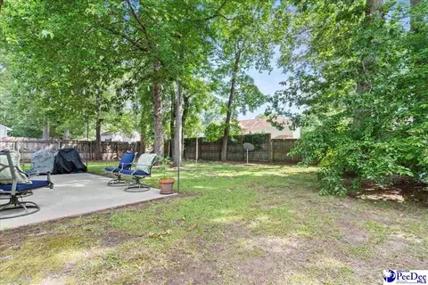 3824 Periwinkle Ln, Florence, SC 29501 photo 3