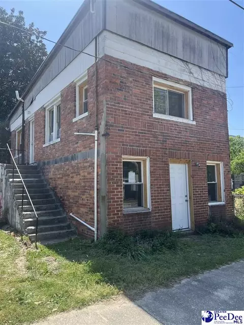403 Chestnut St, Darlington, SC 29532