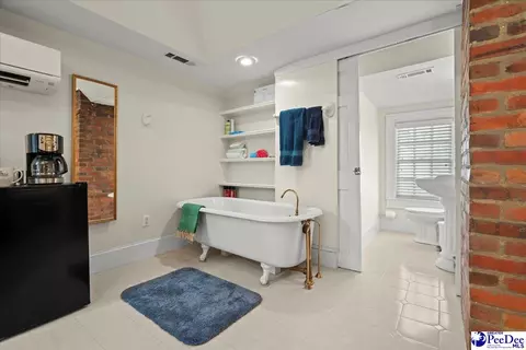 Bath - 202 Willcox Ave, Marion, SC 29571 photo 6 of 8