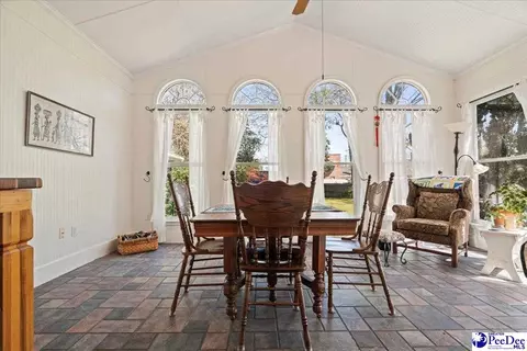 Dining - 202 Willcox Ave, Marion, SC 29571 photo 3 of 3