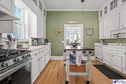 Kitchen - 202 Willcox Ave, Marion, SC 29571 photo 1 of 4