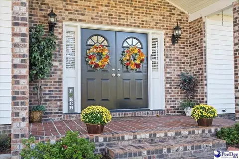 2600 Kingston Dr, Florence, SC 29505