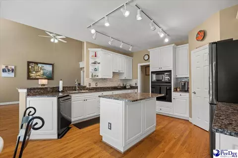 Kitchen - 398 Sahalee Ln, Florence, SC 29501 photo 2 of 6