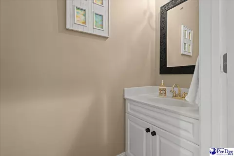 Bath - 398 Sahalee Ln, Florence, SC 29501 photo 1 of 8