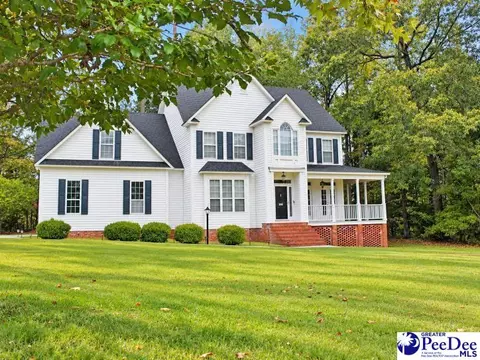 225 Hawthorne Ln, Cheraw, SC 29520