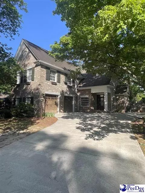 537 Fairway Dr, Florence, SC 29501 photo 1