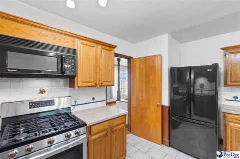 Kitchen - 2318 Hoffmeyer Rd, Florence, SC 29501 photo 2 of 4