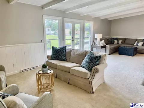 Living - 1214 Richard St, Dillon, SC 29536 photo 2 of 4