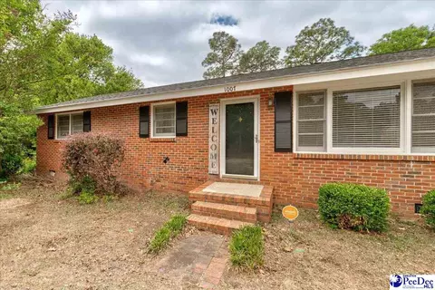 1007 Greenleaf Rd, Hartsville, SC 29550