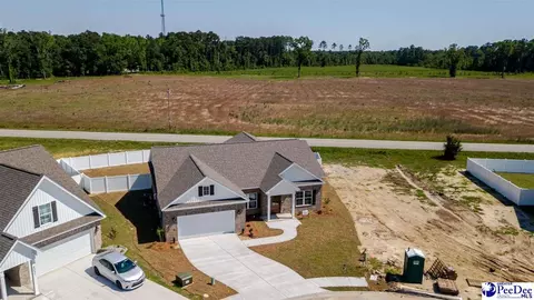 4041 Crest Cv, Florence, SC 29501 photo 3