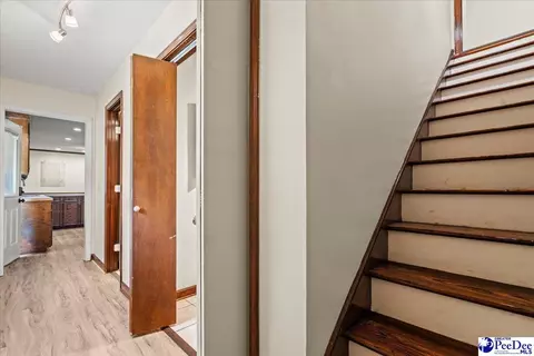 Entry Way - 1403 Pheasant Rd, Effingham, SC 29541 photo 5 of 6