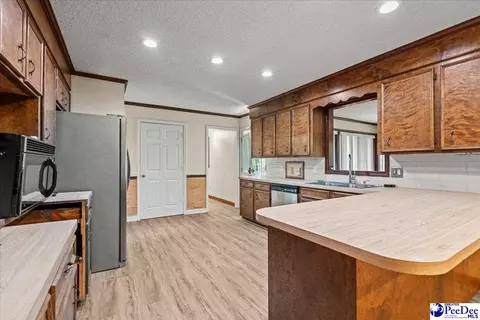 Kitchen - 1403 Pheasant Rd, Effingham, SC 29541 photo 1 of 3