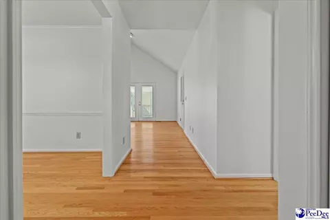 Entry Way - 570 Coach Rd, Cheraw, SC 29520 photo 2 of 3
