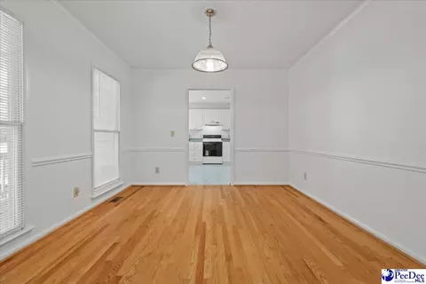Dining - 570 Coach Rd, Cheraw, SC 29520 photo 1 of 3