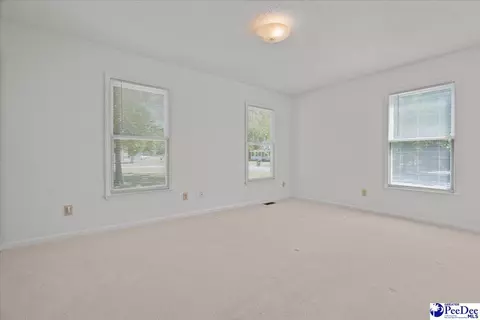 Bedroom - 570 Coach Rd, Cheraw, SC 29520 photo 4 of 5