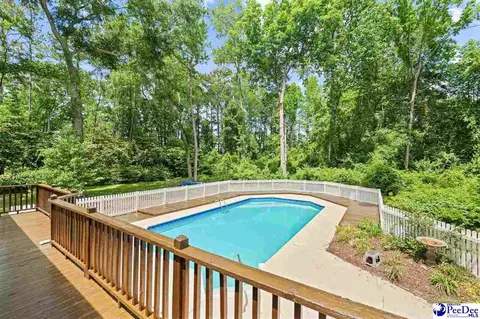 Exterior - 808 Wedgefield Rd, Florence, SC 29501 photo 4 of 12