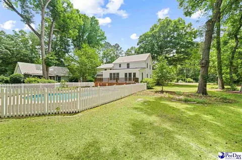 Exterior - 808 Wedgefield Rd, Florence, SC 29501 photo 10 of 12