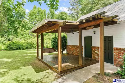 Exterior - 808 Wedgefield Rd, Florence, SC 29501 photo 9 of 12