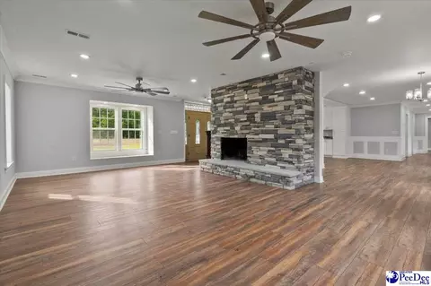 1352 Lester Rd, Dillon, SC 29536 photo 8