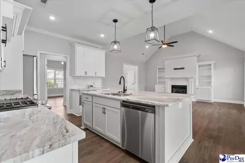 4005 W Eagle St, Florence, SC 29501 photo 3