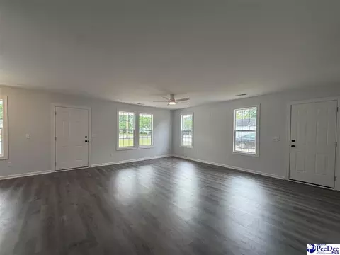 Living - 519 E Main St, Latta, SC 29565 photo 4 of 7
